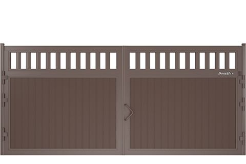 Вуличні розсувні ворота з гратами та вертикальним розташуванням сендвіч-панелей